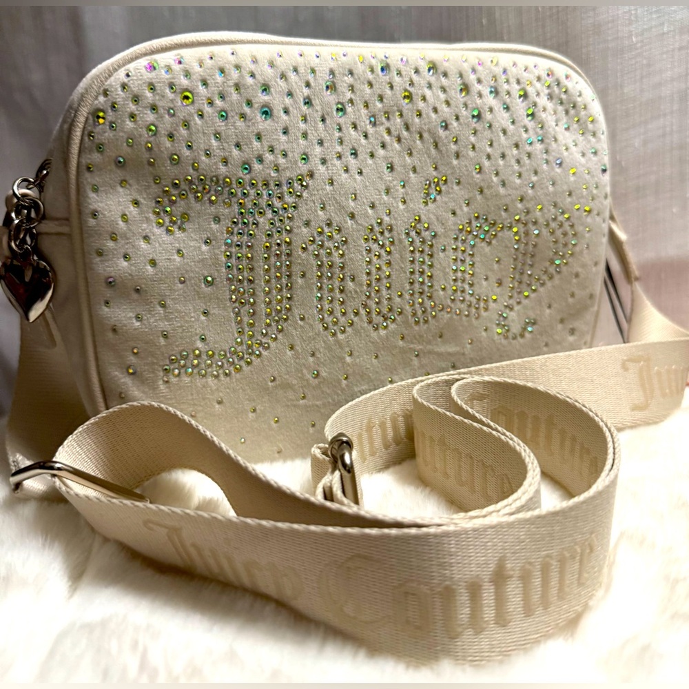 NEW Juicy Couture White Fuzzy Camera Crossbody Bag